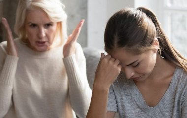 Як емоційний стан батьків впливає на ставлення дорослих дітей: поради, як налагодити відносини з ними