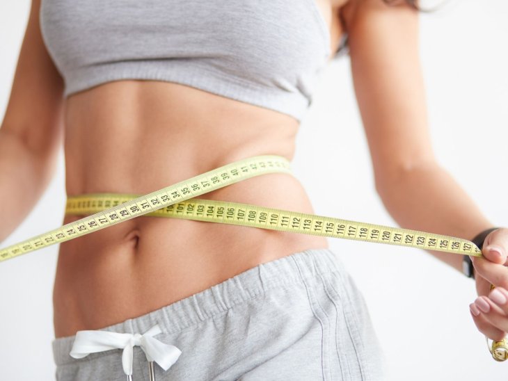 Випирає живіт? Справа у слабких м'язах тазового дна! 3 легкі, але ефективні вправи для жіночої зони