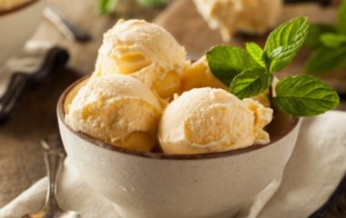 Отоларинголог розповів про лікування ангіни морозивом