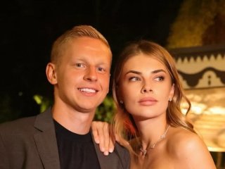 Дружина Олександра Зінченка показала підрослих донечок-красунь і розсекретила подвійне свято в родині
