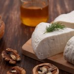 Названо найбільш недооцінений молочний продукт, який треба їсти якомога частіше