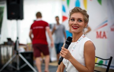 Кристина Асмус поделилась фотоснимком дочери