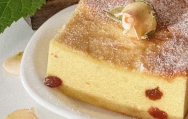 Просто і дуже смачно: сирна запіканка з грушами та сливами