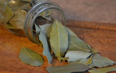 Лавровий лист з морозилки: новий рівень смаку у ваших стравах
