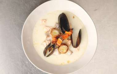 Овощной суп с желтками