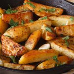С золотой корочкой: 7 секретов вкусной и хрустящей жареной картошки