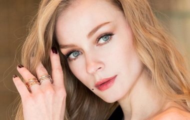 Светлана Ходченкова в элегантном платье блистала на открытии бутика BVLGARI