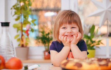 Нутрициолог перечислила напитки, которым не место в детском рационе