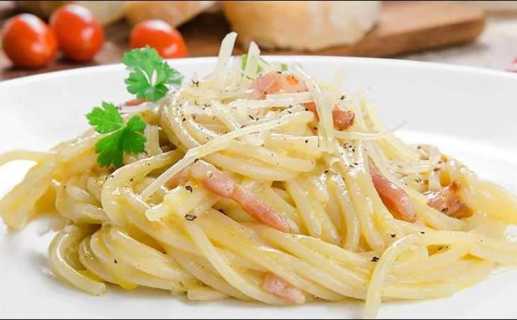 Спагетти карбонара: летний вариант рецепта