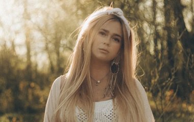 Відома українська 40-річна співачка вперше стала мамою й показала фото первістка