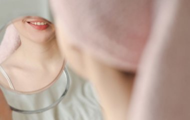 Хвороба Альцгеймера починається з роту: науковці знайшли тривожні докази