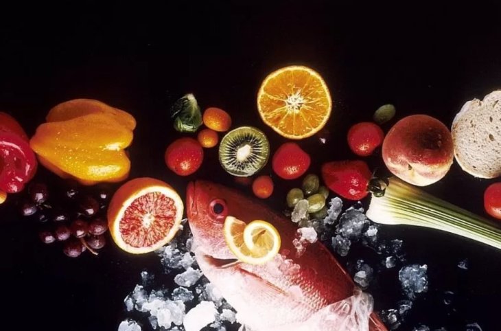 У яких продуктах кальцію більше, ніж у склянці молока