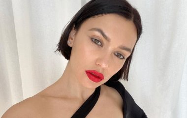 Замужняя Ольга Серябкина вывалила грудь на морском курорте