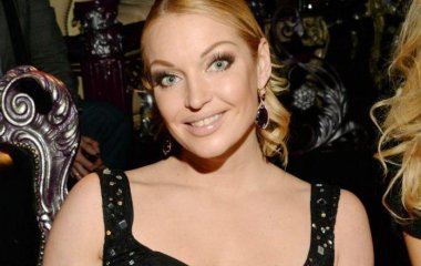 Полуголая Волочкова бегала по улице: народ в шоке