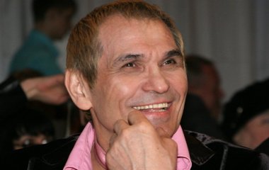 Бари Алибасов попал в больницу с ожогом желудка
