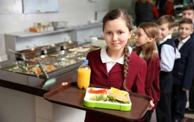 Питание в школу: какую еду давать ребенку с собой на учебу?