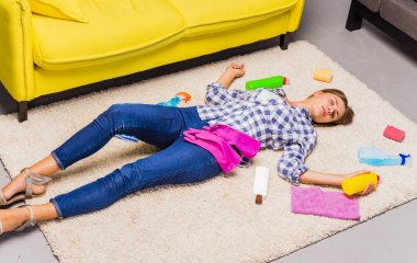 Как убрать неприятный запах с ковра: секреты опытных хозяек