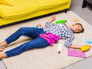 Як прибрати неприємний запах з килима: секрети досвідчених господарок