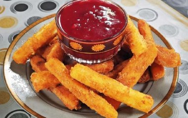 Аппетитная горячая закуска: как приготовить хрустящие сырные палочки