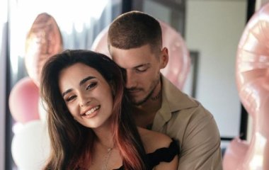 25-летний муж Анны Тринчер купил три квартиры в Киеве и рассекретил их немалую стоимость