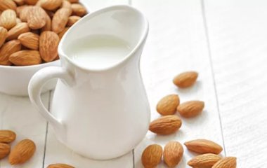 Лікар назвала продукти, які можна їсти перед сном