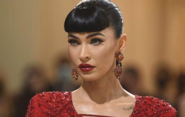 Machine Gun Kelly подарил Меган Фокс кольцо с шипами внутри