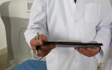Лікар попередив про небезпеку COVID-19 для ЛОР-хворих