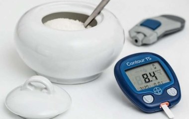 Предупреждающие признаки высокого уровня сахара назвали врачи