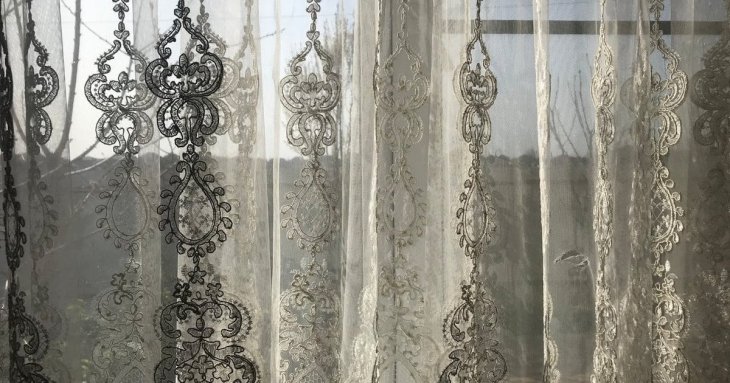 Як відбілити тюль до Великодня: один простий спосіб, який прибирає жовтизну з першого разу