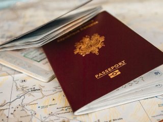 Навіть президенти не мають такого привілею: хто може перетинати кордон без паспорта