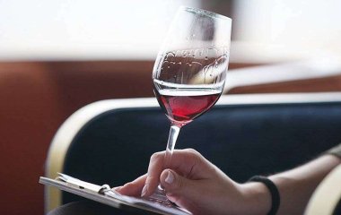 Вчені пов'язали регулярне вживання алкоголю з ранньою смертністю