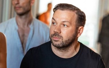 Андре Тан повідомив про важку втрату бабусі й показав рідкісні фото з нею: 