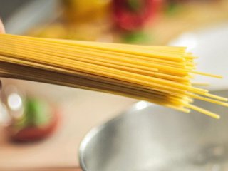 Як правильно варити макарони: кухарі розкрили головний секрет приготування ідеальної пасти