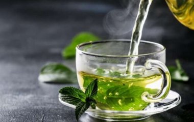 Медики выяснили, от какой болезни защитит употребление четырех чашек чая ежедневно