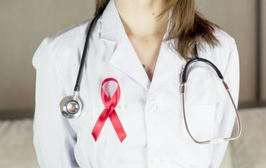 Чи можна заразитися ВІЛ через поцілунки, укуси комарів та манікюр
