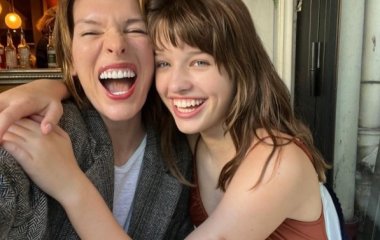 Милла Йовович вышла в свет с 15-летней дочерью (фото)