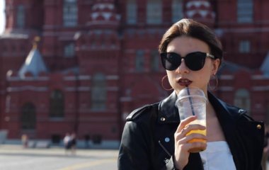 Експерти назвали п'ять питних звичок, які прискорюють старіння організму