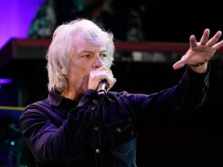 Джон Бон Джові просто зі сцени оголосив про зрив концерту: що сталося з легендарним рокером