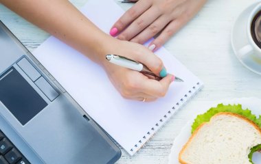 Лікар порадила, яку їжу краще брати на роботу