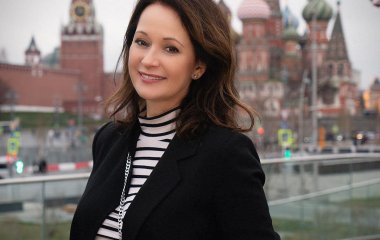 Ольга Кабо устроила пикантную фотосессию в пляжном аутфите
