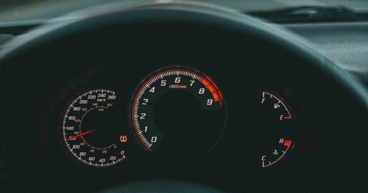 Що станеться з автомобілем, якщо довго на ньому не їздити: сім небезпечних наслідків