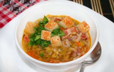 Гороховый суп с беконом