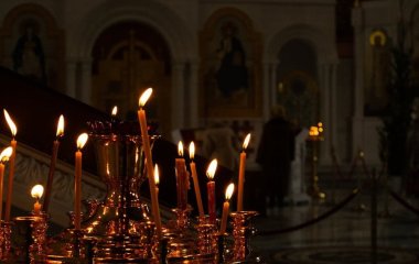 6 травня — яке церковне свято, чому варто походити босоніж по траві з росою