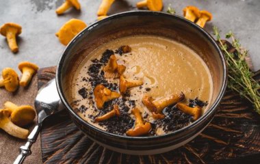 Рецепт от шефа: крем-суп с лисичками