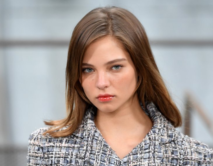 Алеся Кафельникова вернулась на подиум на показе Канье Уэста