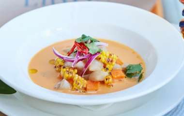 Хрустящие креветки с манговым чатни