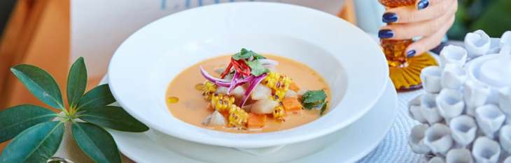 Хрустящие креветки с манговым чатни