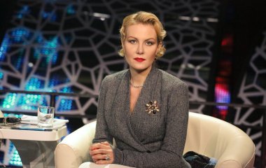 Рената Литвинова на показе Balenciaga