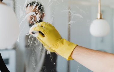 Як повернути дзеркалу ідеальний блиск за 5 хвилин — без хімії й зусиль