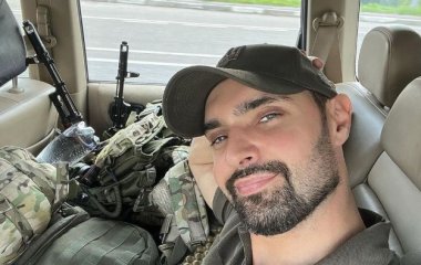 Виталий Козловский отправился на передовую и показал фото из машины с амуницией